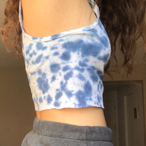 Cropped tie dye tanks - Picture 2 of 3